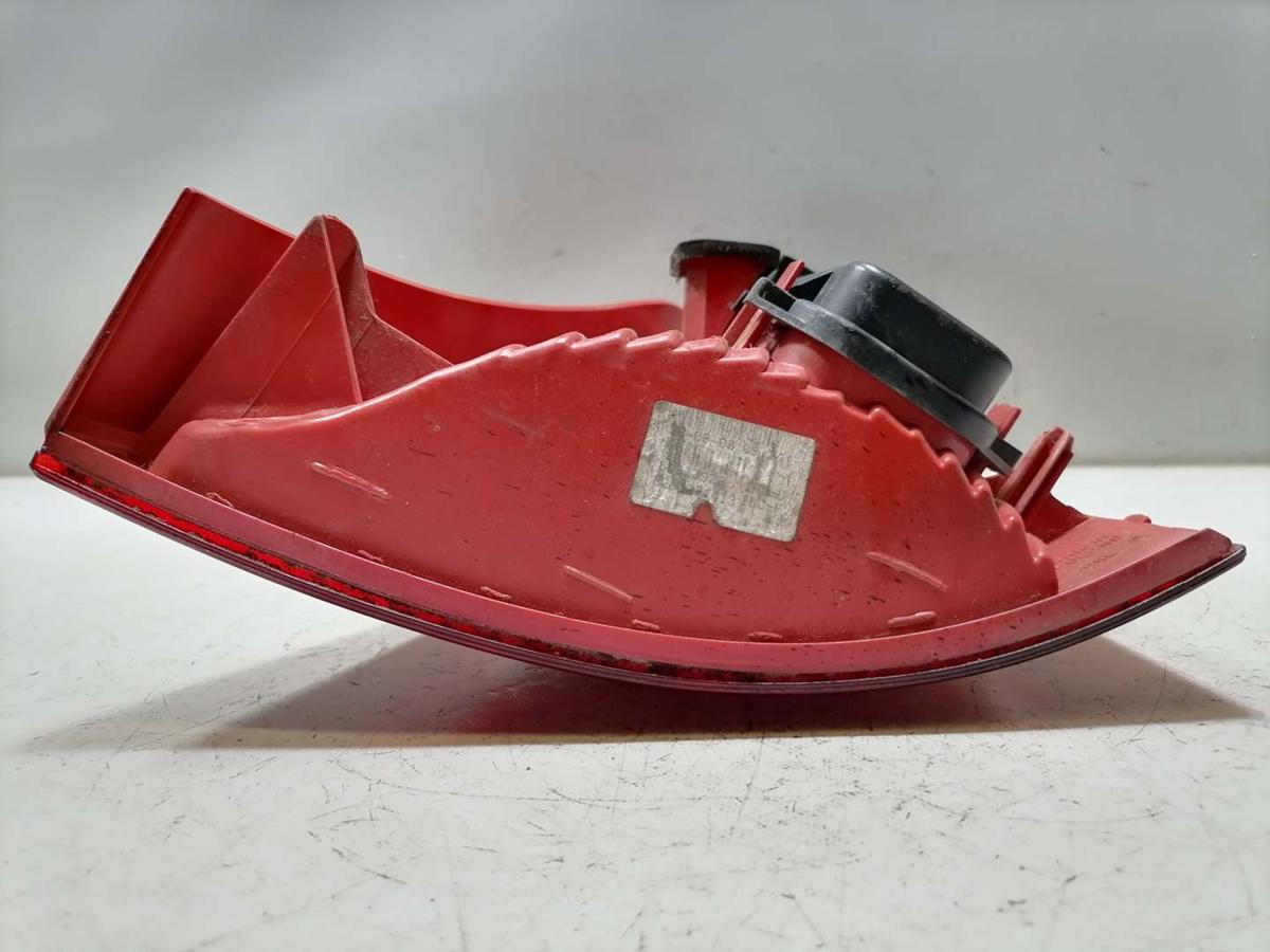 Renault Clio 2 Campus original R&uuml;cklicht R&uuml;ckleuchte Schlussleuchte links Bj.2008